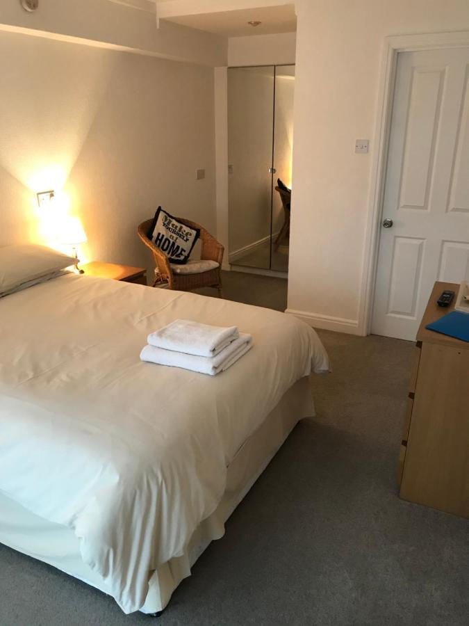 The Hawthornes Licensed Guest House 诺廷利 外观 照片
