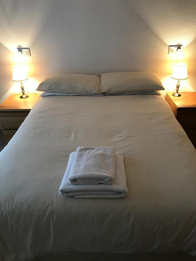 The Hawthornes Licensed Guest House 诺廷利 外观 照片