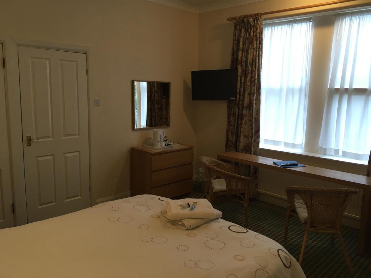 The Hawthornes Licensed Guest House 诺廷利 外观 照片