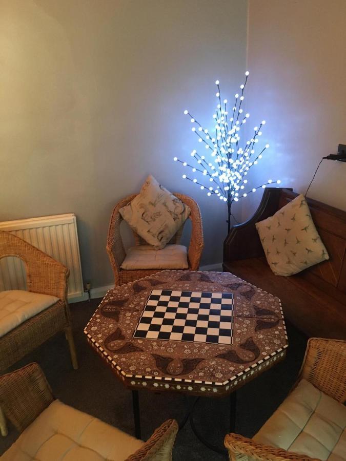 The Hawthornes Licensed Guest House 诺廷利 外观 照片